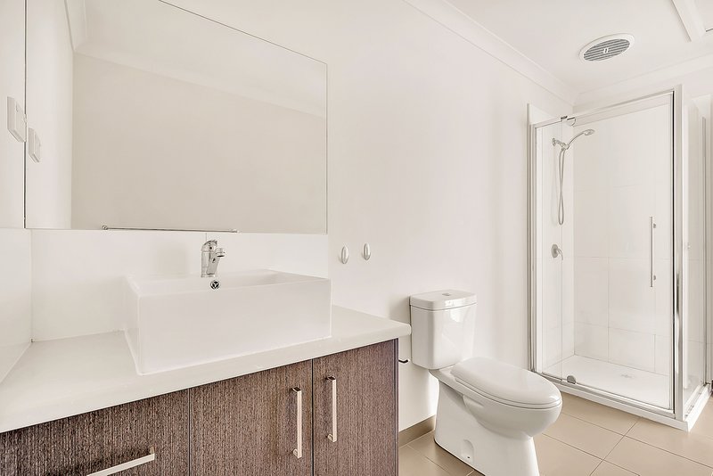 Photo - 26/335 Grand Boulevard, Craigieburn VIC 3064 - Image 6