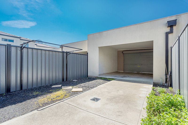 Photo - 26/335 Grand Boulevard, Craigieburn VIC 3064 - Image 8