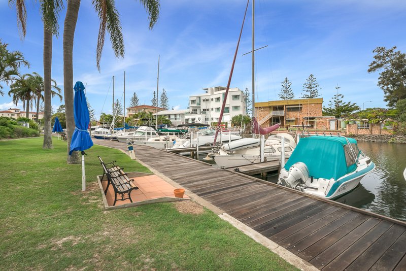 Photo - 26/37 Bayview Street, Runaway Bay QLD 4216 - Image 16