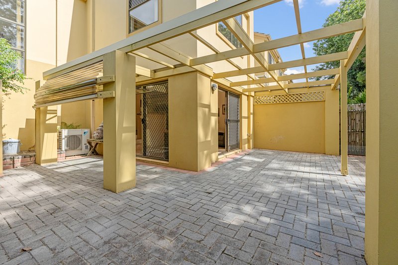 Photo - 26/37 Paradise Springs Avenue, Robina QLD 4226 - Image 16