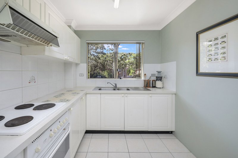 Photo - 2/64 Cairds Avenue, Bankstown NSW 2200 - Image 5