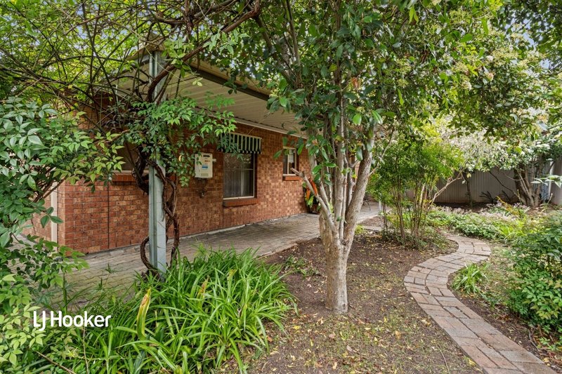 Photo - 2/64 Columbia Crescent, Modbury North SA 5092 - Image 12