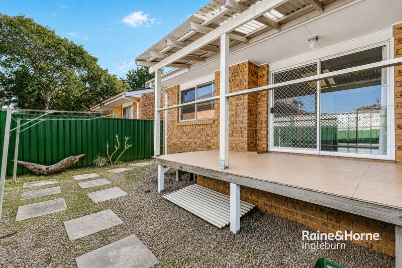 Photo - 2/64 Edgar Street, Macquarie Fields NSW 2564 - Image 5