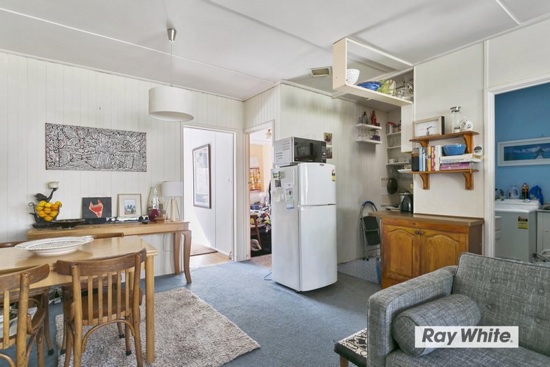 Photo - 2/64 Fourth Avenue, Rosebud VIC 3939 - Image 5