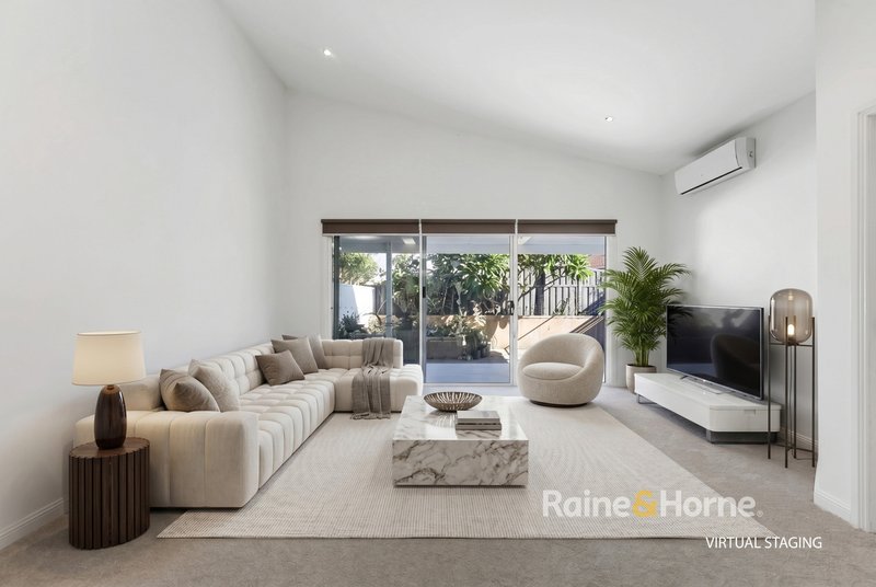 Photo - 2/64 Gallipoli Avenue, Blackwall NSW 2256 - Image 3