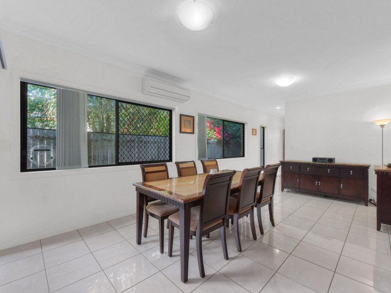 Photo - 2/64 Georgina Street, Woody Point QLD 4019 - Image 5