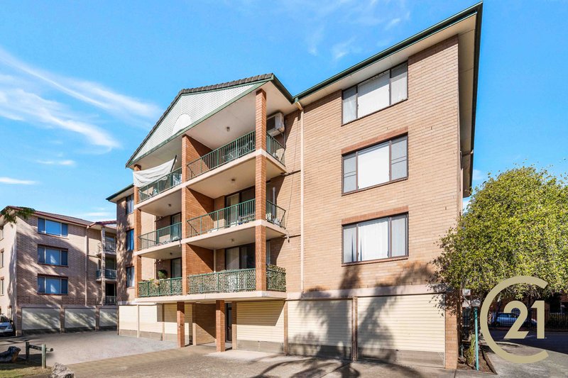 26/4 Riverpark Drive, Liverpool NSW 2170