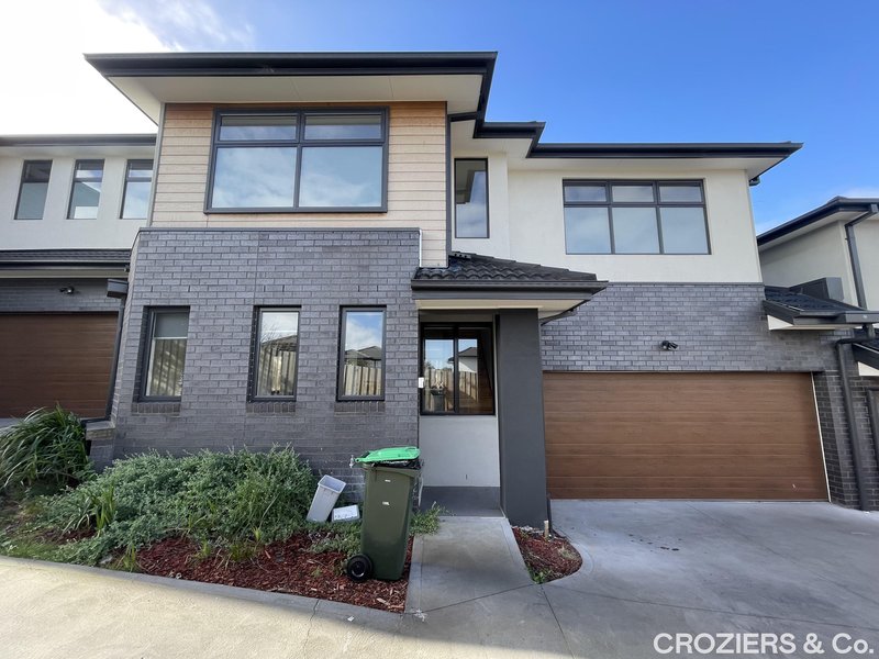 Photo - 2/64 St Vigeons Road, Reservoir VIC 3073 - Image 2