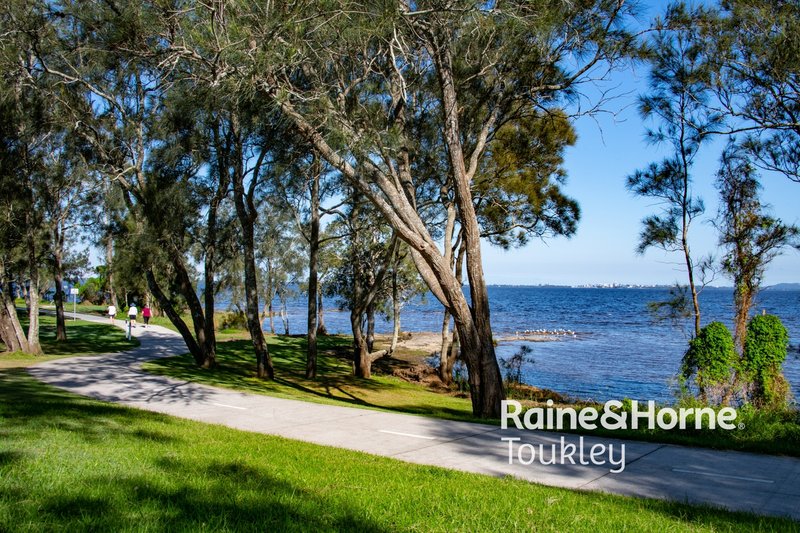 Photo - 264 Tuggerawong Road, Tuggerawong NSW 2259 - Image 4