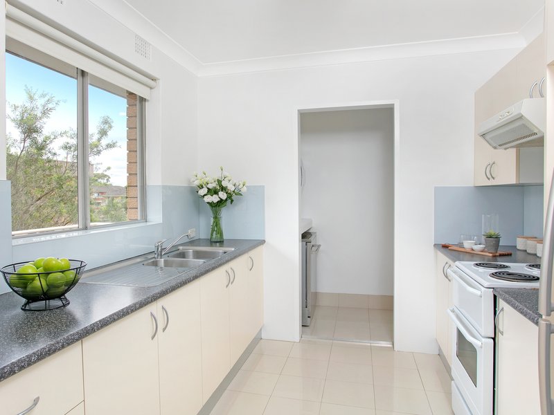 Photo - 26/40B The Crescent, Dee Why NSW 2099 - Image 2