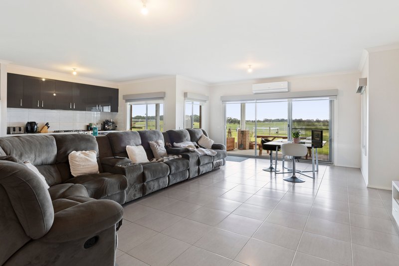 Photo - 2645 South Gippsland Highway, Tooradin VIC 3980 - Image 11