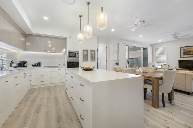 Photo - 264/75 Highgrove Drive, Highfields QLD 4352 - Image 17