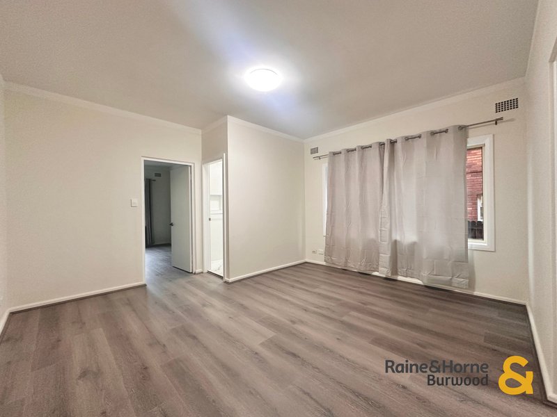 Photo - 2/65 Albert Crescent, Burwood NSW 2134 - Image 2