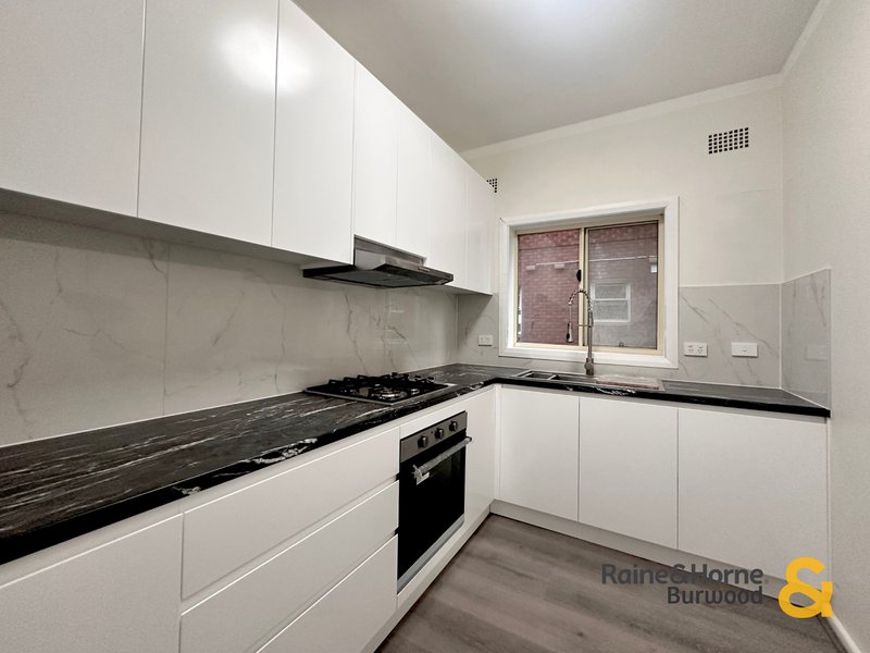 Photo - 2/65 Albert Crescent, Burwood NSW 2134 - Image 3