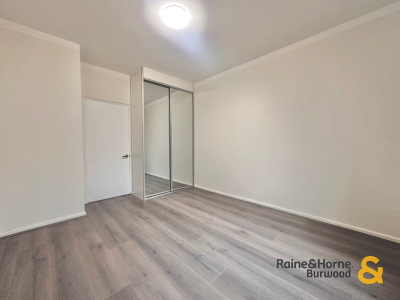Photo - 2/65 Albert Crescent, Burwood NSW 2134 - Image 5