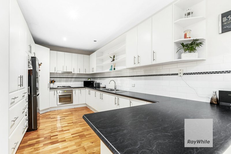 Photo - 2/65 Allenby Road, Hillside VIC 3037 - Image 3