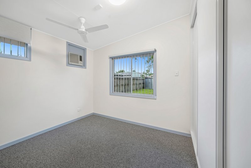 Photo - 265 Buchan Street, Westcourt QLD 4870 - Image 9