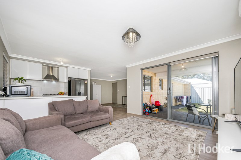 Photo - 2/65 Eynesford Street, Gosnells WA 6110 - Image 5