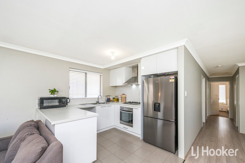 Photo - 2/65 Eynesford Street, Gosnells WA 6110 - Image 13