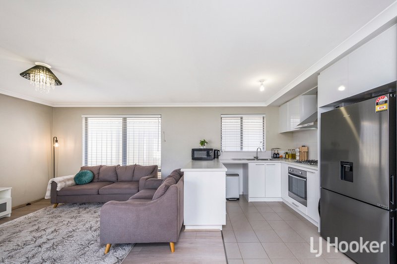 Photo - 2/65 Eynesford Street, Gosnells WA 6110 - Image 15