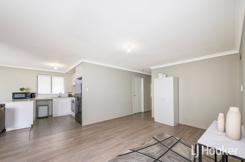 Photo - 2/65 Eynesford Street, Gosnells WA 6110 - Image 19