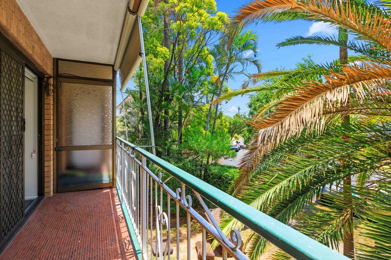 Photo - 2/65 Jellicoe Street, Coorparoo QLD 4151 - Image 5