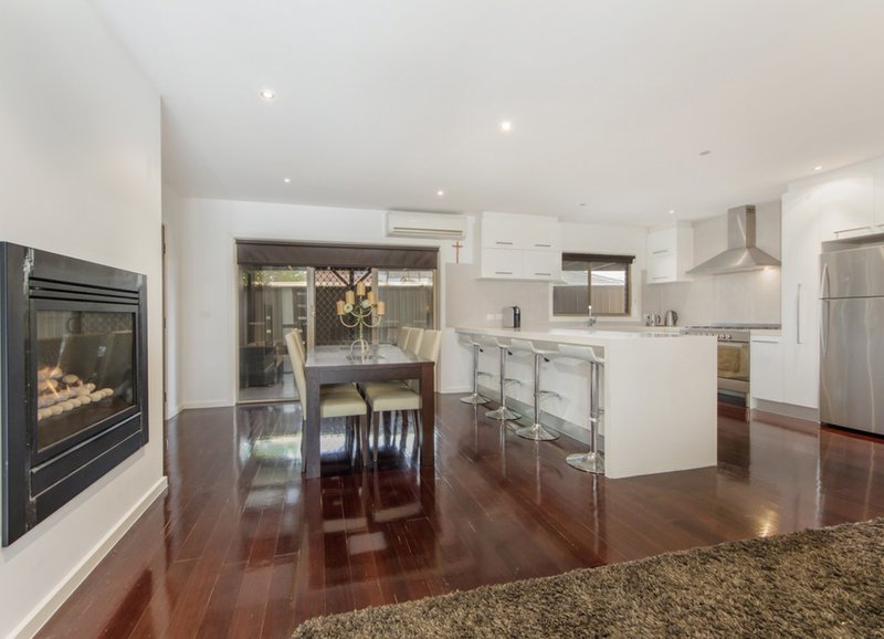 Photo - 2/65 Leslie St , St Albans VIC 3021 - Image 5