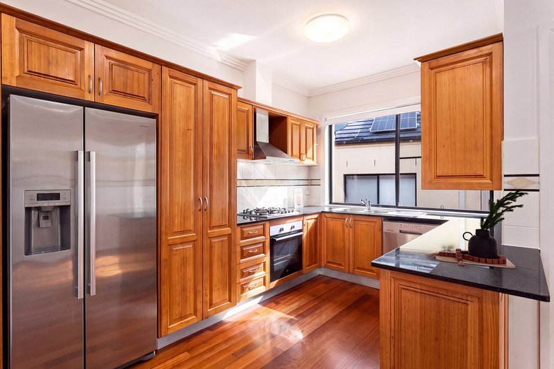 Photo - 2/65 Outlook Drive, Figtree NSW 2525 - Image 4