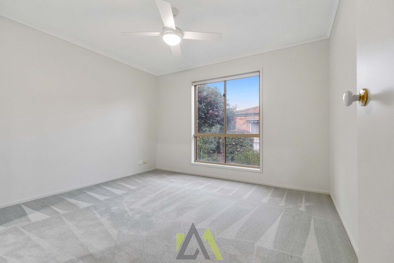 Photo - 2/65 Taketa Crescent, Frankston VIC 3199 - Image 8