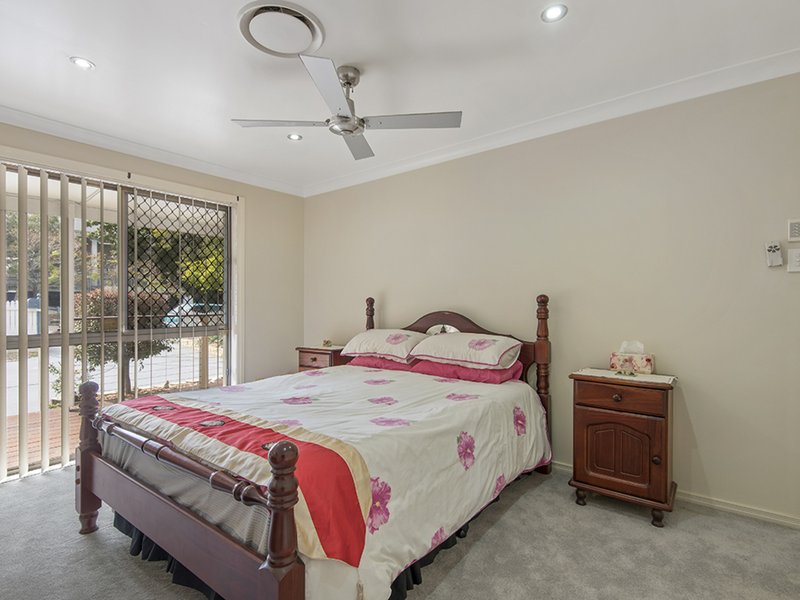 Photo - 265 Winstanley Street, Carindale QLD 4152 - Image 5