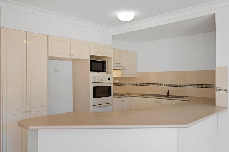 Photo - 26/53 Bauer Street, Southport QLD 4215 - Image 10