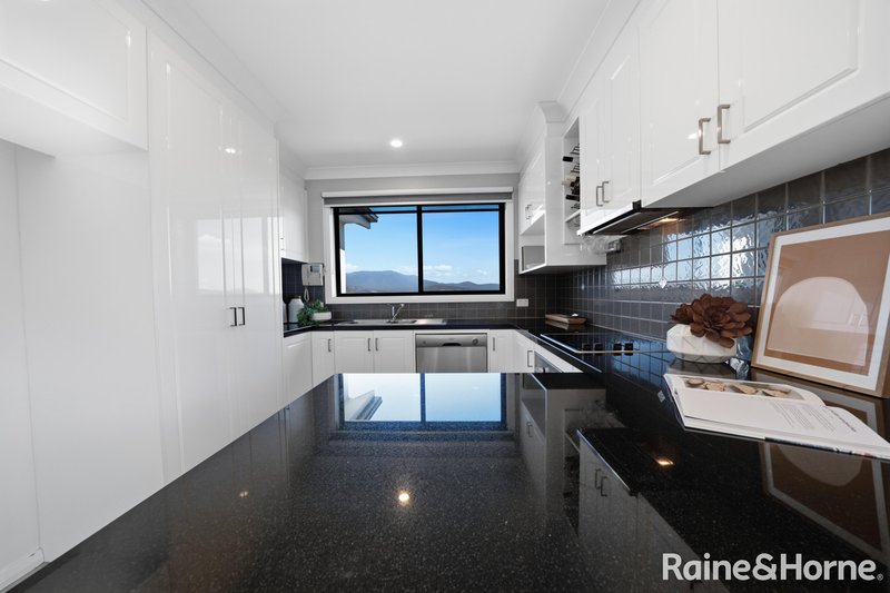 Photo - 2/654 Oceana Drive, Tranmere TAS 7018 - Image 13