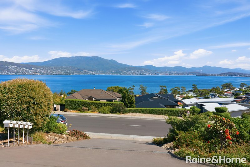 Photo - 2/654 Oceana Drive, Tranmere TAS 7018 - Image 33