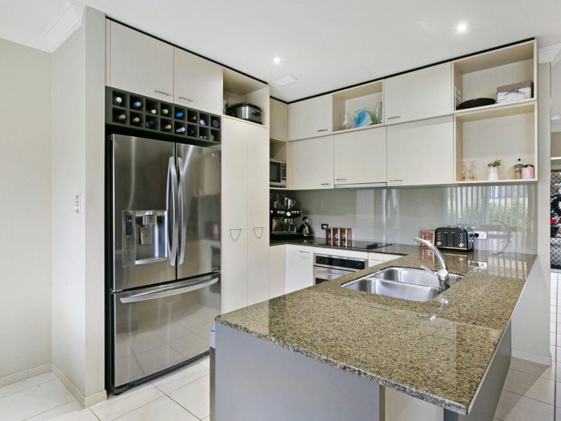 Photo - 26/55 Pardise Springs Ave , Robina QLD 4226 - Image 7