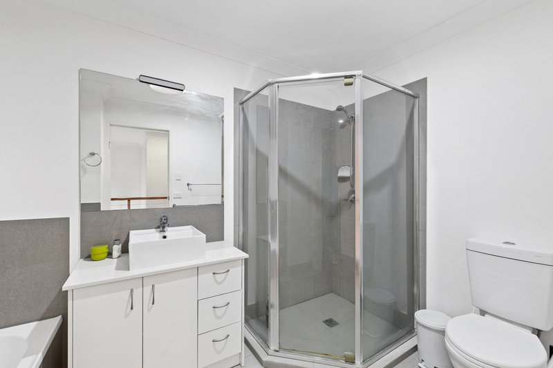 Photo - 26/57 Charles Canty Drive, Wellington Point QLD 4160 - Image 12