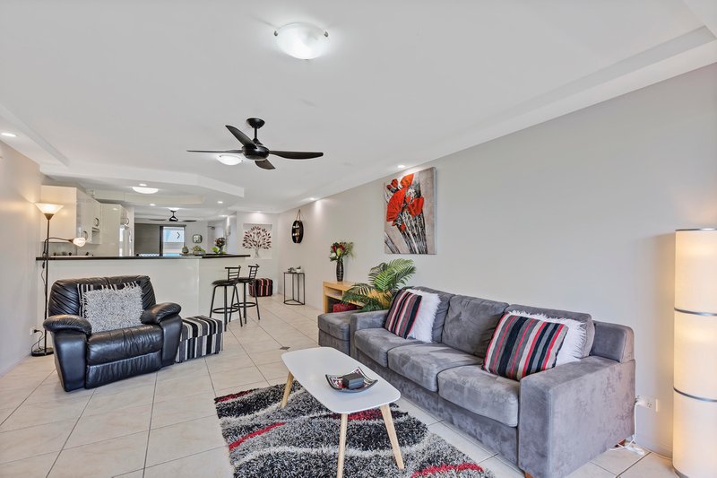 Photo - 2/66-68 Alexandra Parade, Maroochydore QLD 4558 - Image 12