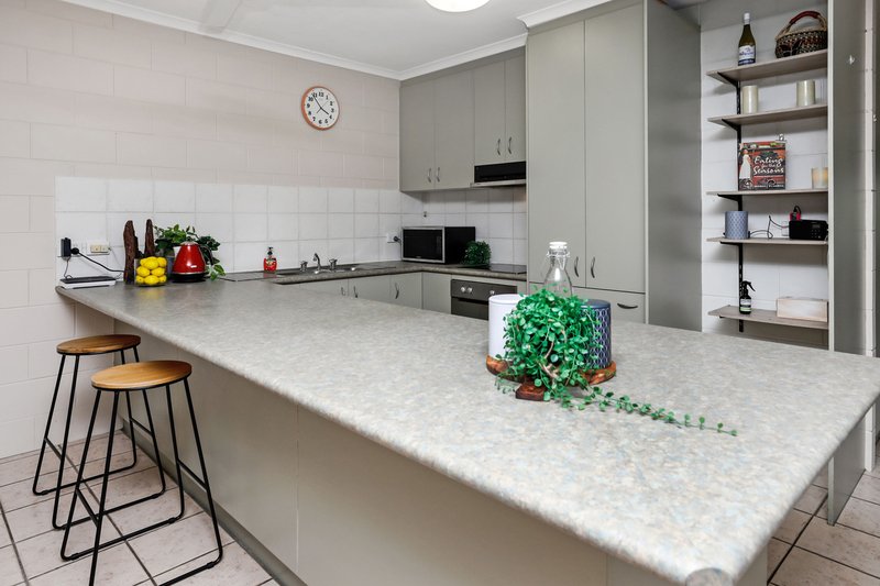 Photo - 2/66 Barnard Drive, Mount Sheridan QLD 4868 - Image 6