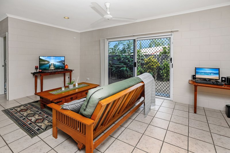 Photo - 2/66 Barnard Drive, Mount Sheridan QLD 4868 - Image 7