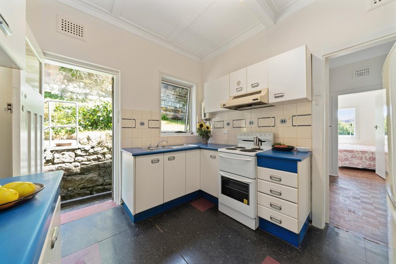 Photo - 2/66 Birriga Road, Bellevue Hill NSW 2023 - Image 4