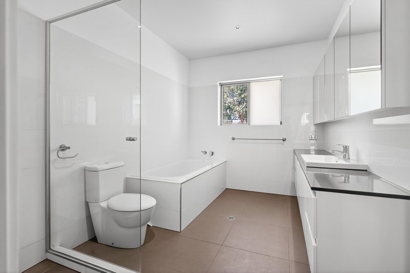 Photo - 266 Charleton Street, Chandler QLD 4155 - Image 9