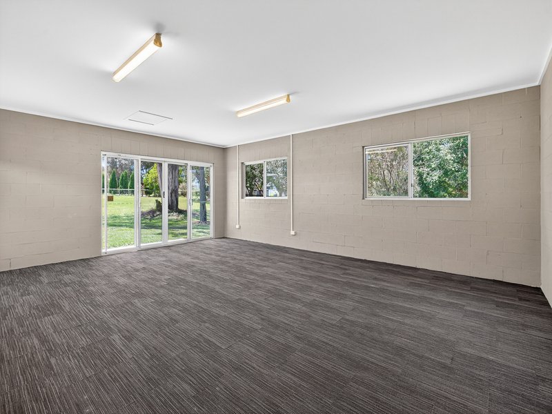 Photo - 266 Charleton Street, Chandler QLD 4155 - Image 13