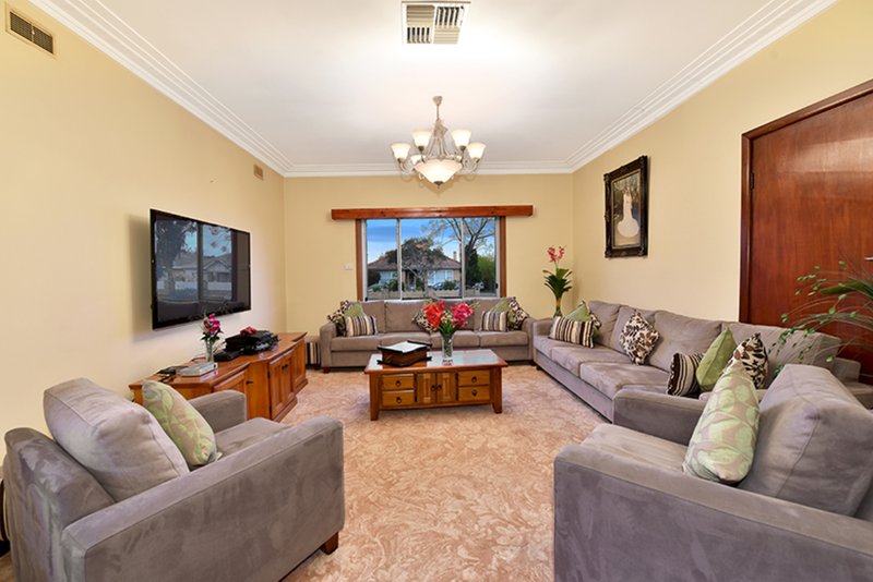 Photo - 266 Cumberland Road, Pascoe Vale VIC 3044 - Image 4