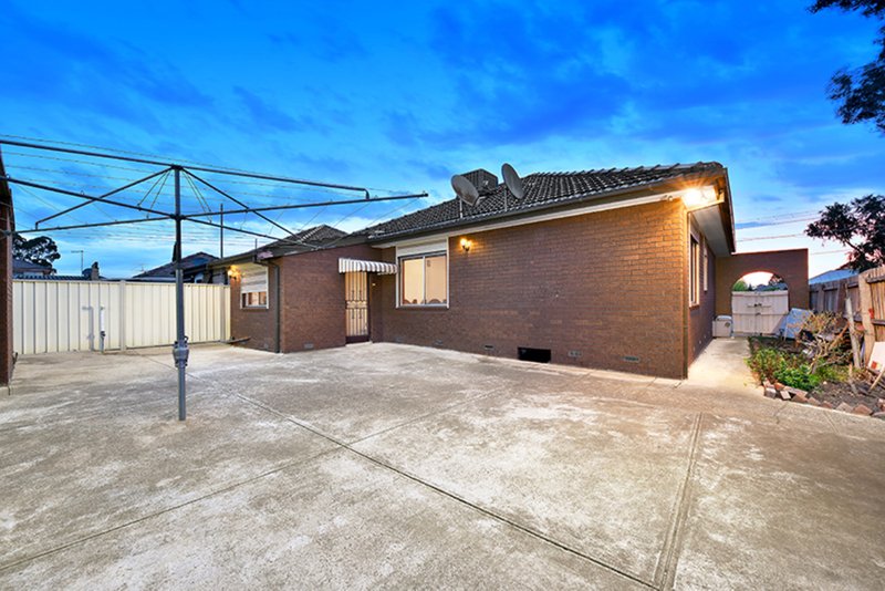 Photo - 266 Cumberland Road, Pascoe Vale VIC 3044 - Image 11