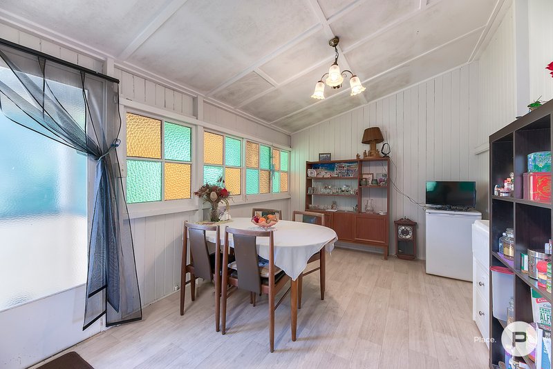 Photo - 266 Flinders Parade, Sandgate QLD 4017 - Image 9