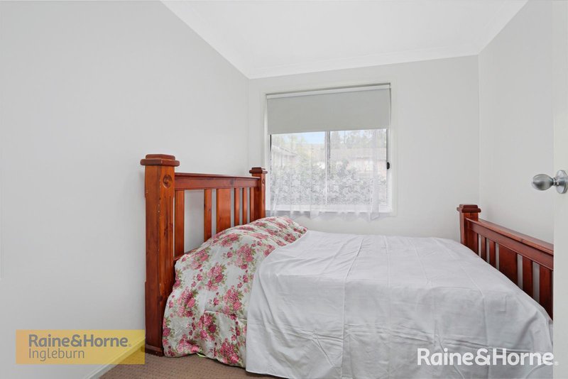 Photo - 26/6 Jacquinot Place, Glenfield NSW 2167 - Image 7