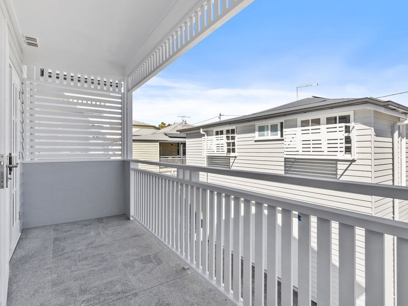 Photo - 2/66 Shakespeare Street, Coorparoo QLD 4151 - Image 7