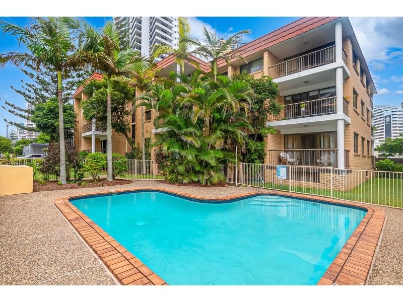 2/66 Surf Parade, Broadbeach QLD 4218