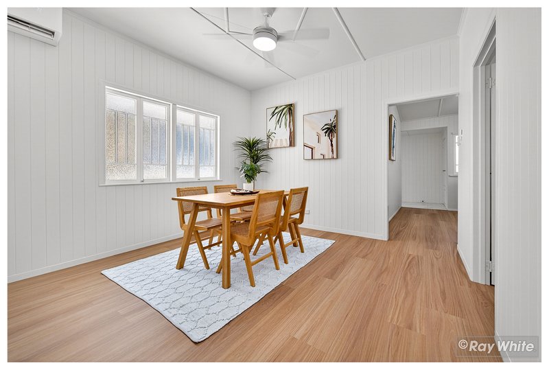 Photo - 266 William Street, The Range QLD 4700 - Image 8