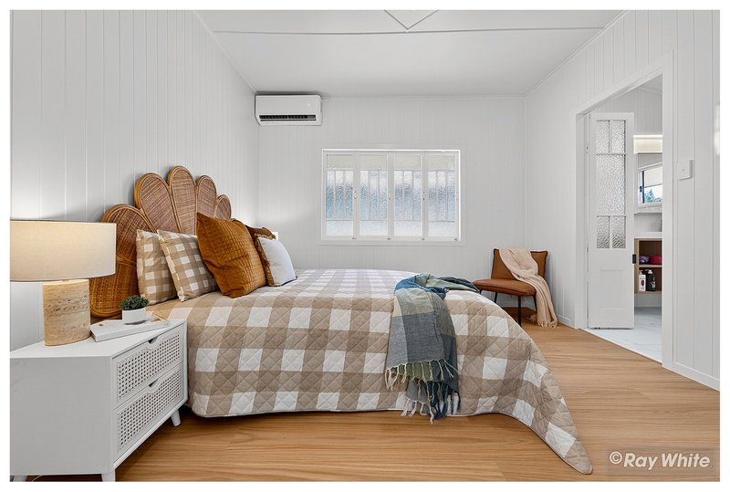 Photo - 266 William Street, The Range QLD 4700 - Image 13