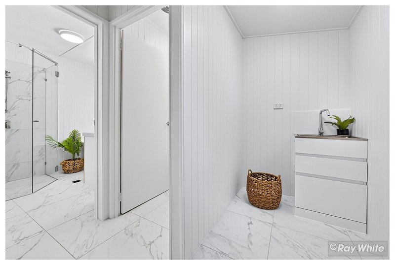 Photo - 266 William Street, The Range QLD 4700 - Image 25